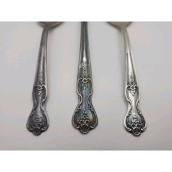 Wm Rogers Vintage Silverplate Fork & Spoons Magnolia Design Extra Plate Flatware - Picture 5 of 6